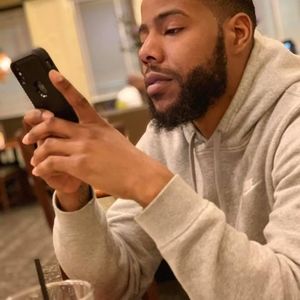 Meet your Posher, Amir